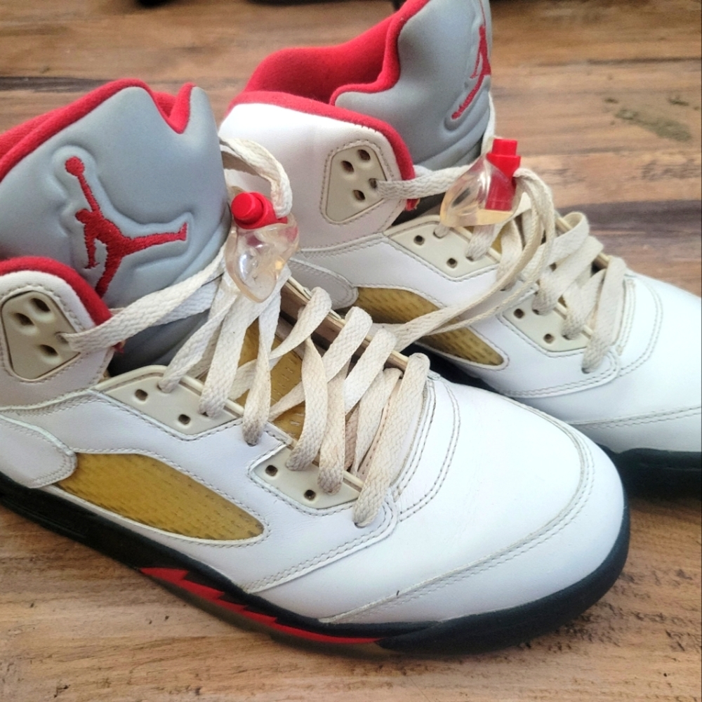 Air Jordan Retro 5